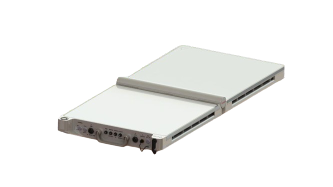Antenne Isotropic Systems FoldSAT LEO Ku OW - Connectivité de Pointe